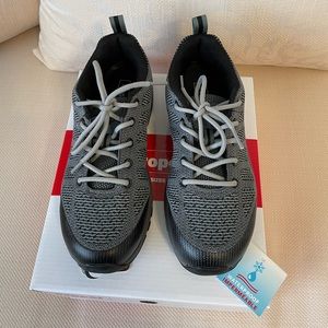 NEW Propet Women’s Sneakers Petra